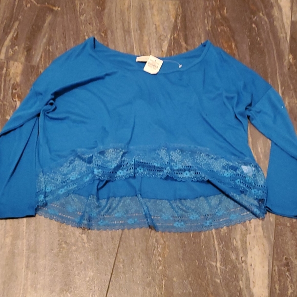 Cute Blue Top Abercrombie & Fitch NWT - Picture 3 of 8